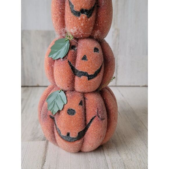 Crazy mountain pumpkin stack beaded Halloween figure decor - Picture 2 of 10